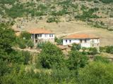 Куќи во село Крива Круша