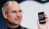 Стив Џобз го претставува iPhone