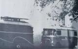 Двете репортажни коли од RAI и BBC добиени како подарок по земјотресот во 1963 година