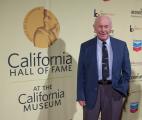 На иницијатива на тогашниот гувернер на Калифорнија Чак Јегер добива свое катче во постојаната изложба во Холот на славните, заслужни граѓани на државата Калифорнија