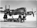 Авионот Bell X-1 беше подигнат на висина од 6000 m, со модифициран бомбардер B-29