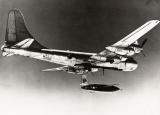 Авионот Bell X-1 беше подигнат на висина од 6000 m, со модифициран бомбардер B-29