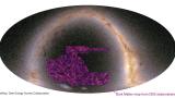 Направената мапа на темната материја во универзумот поставена врз сликата на Млечниот Пат