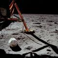 Првата фотографија направена од Нил Армстронг на Месечината