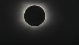 Целосно затемнување на Сонцето над Антарктикот