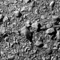 Последната целосна слика од површината на астероидната месечина Диморф,