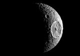 Мимас е најмалата и највнатрешната од главните месечини на Сатурн.