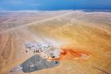Копање на минерали во пустината Намиб (Намибија) – човекот неповратно го менува лицето на планетата. 